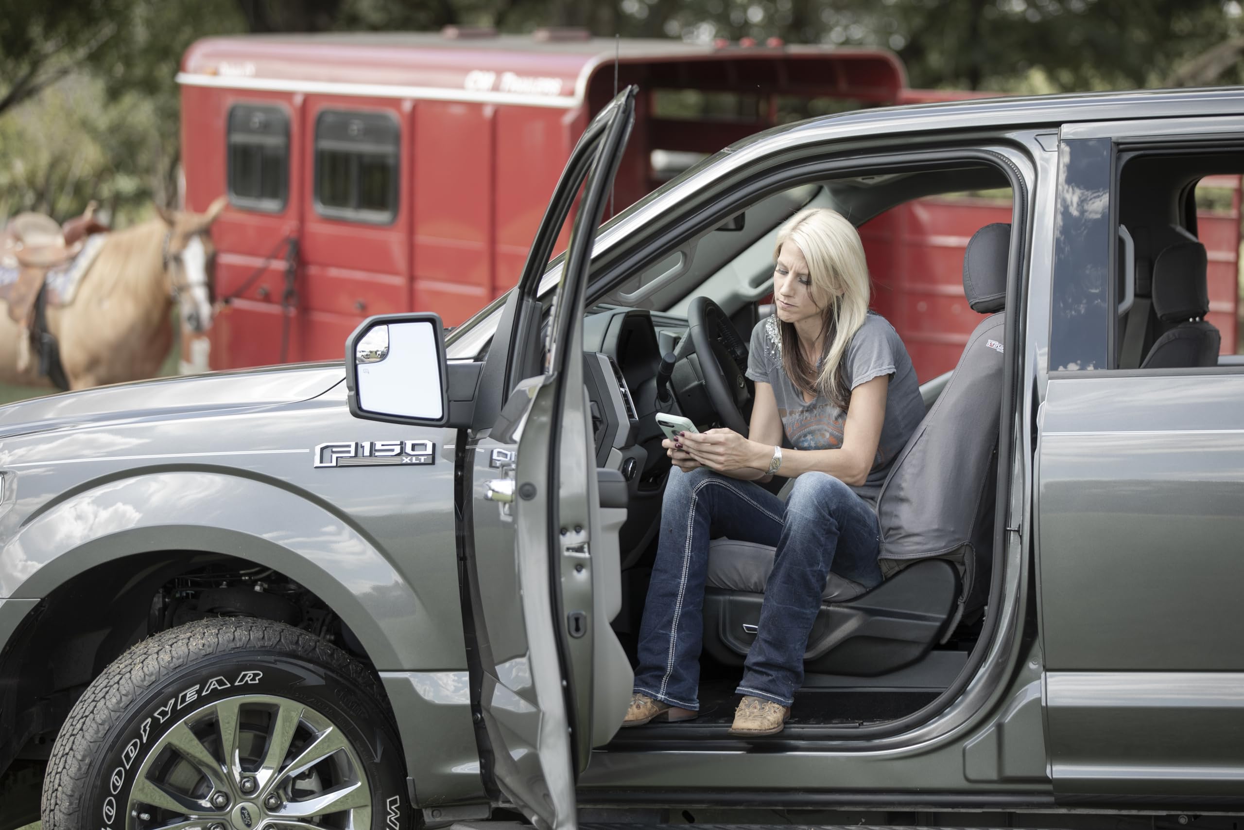 Covercraft Carhartt SeatSaver Custom Seat Covers | Fits 2015-2018 Ford F-150 (excludes Raptor) | 1st Row Bucket Seats, Duck Weave Gravel - Image 6